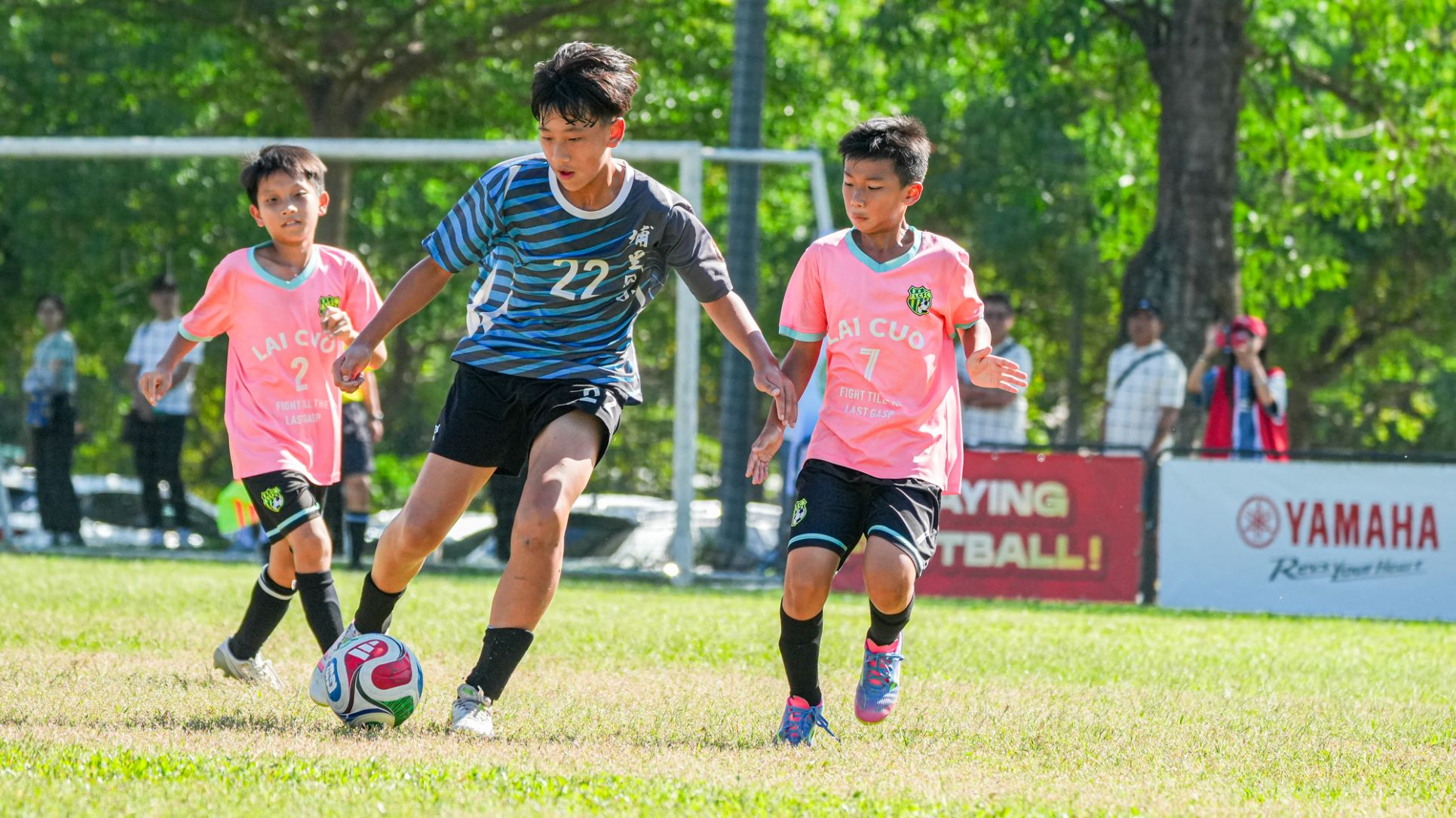 來自南投的埔里小獅王(藍)，雖未能晉級全國賽，但表現已經超乎教練預期。（圖：台灣山葉機車提供)